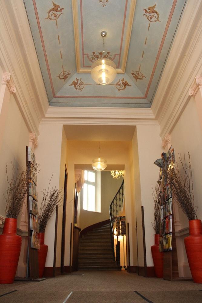 Hotel Unique Прага Екстериор снимка