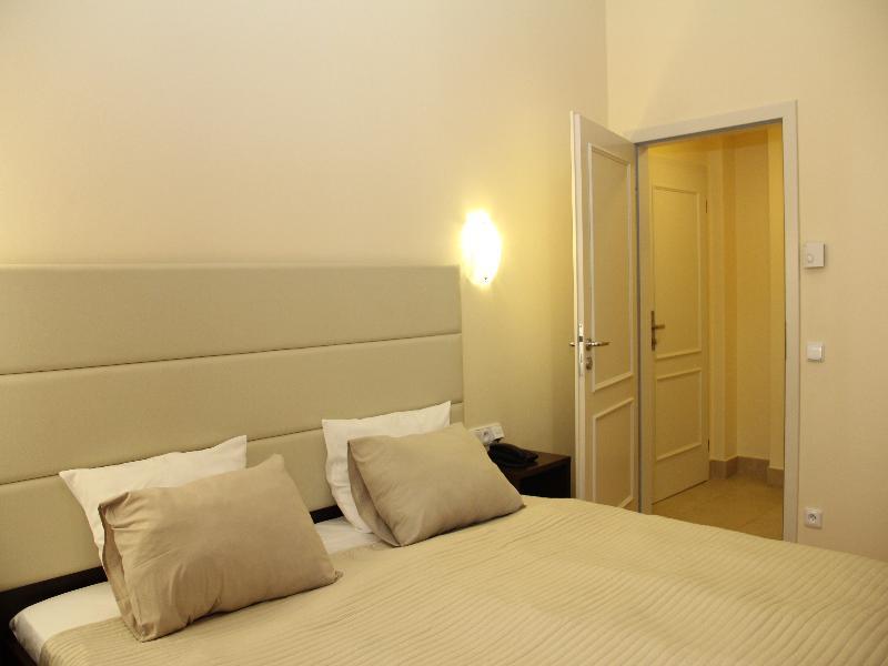 Hotel Unique Прага Екстериор снимка